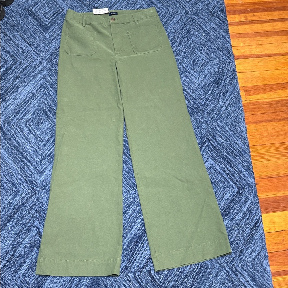 J. Crew Factory Store Lizzie High Rise Wide Leg patch pocket pant.